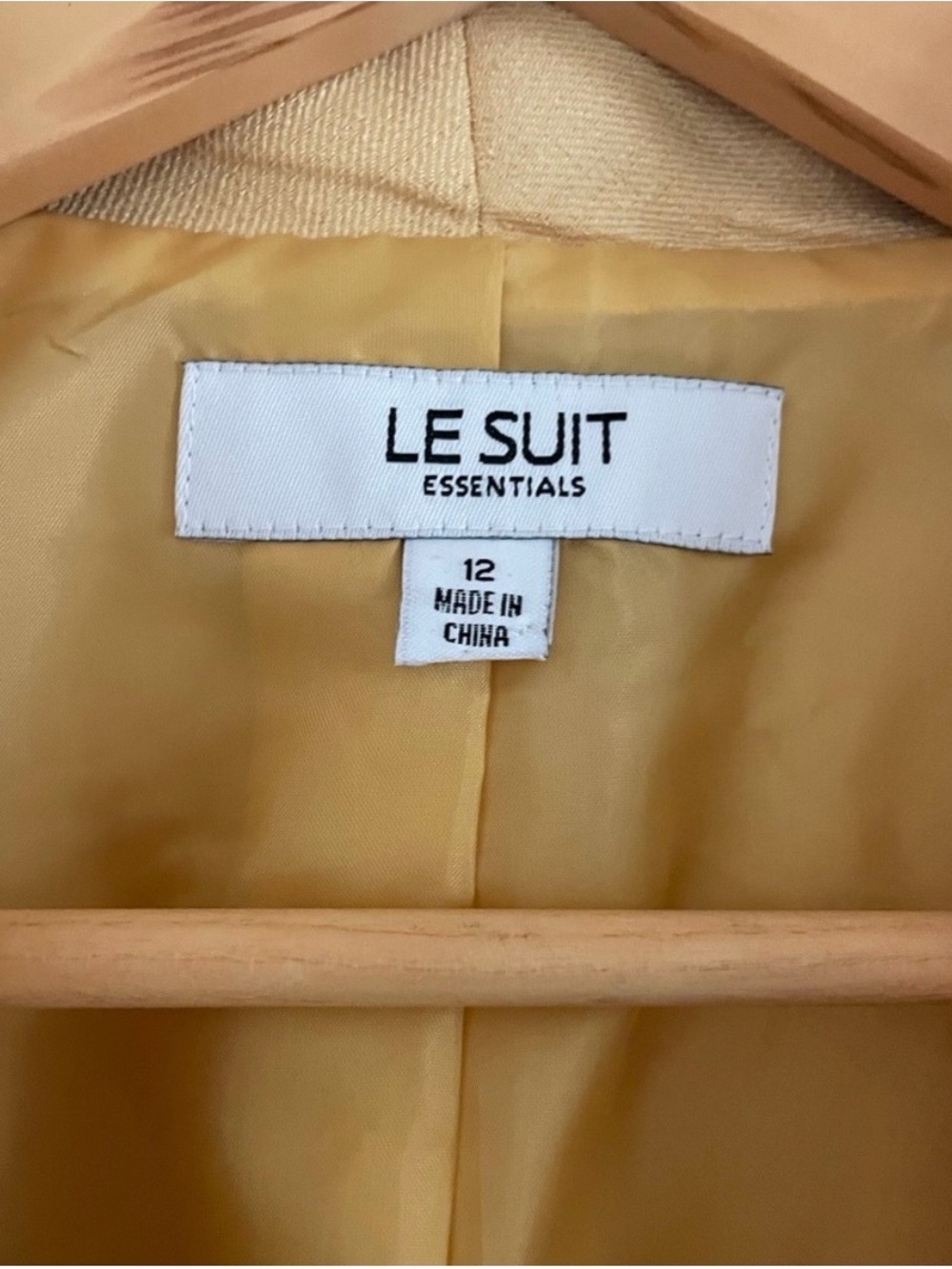 Le Suit Yellow Short Sleeve Blazer - Picture 3 of 4